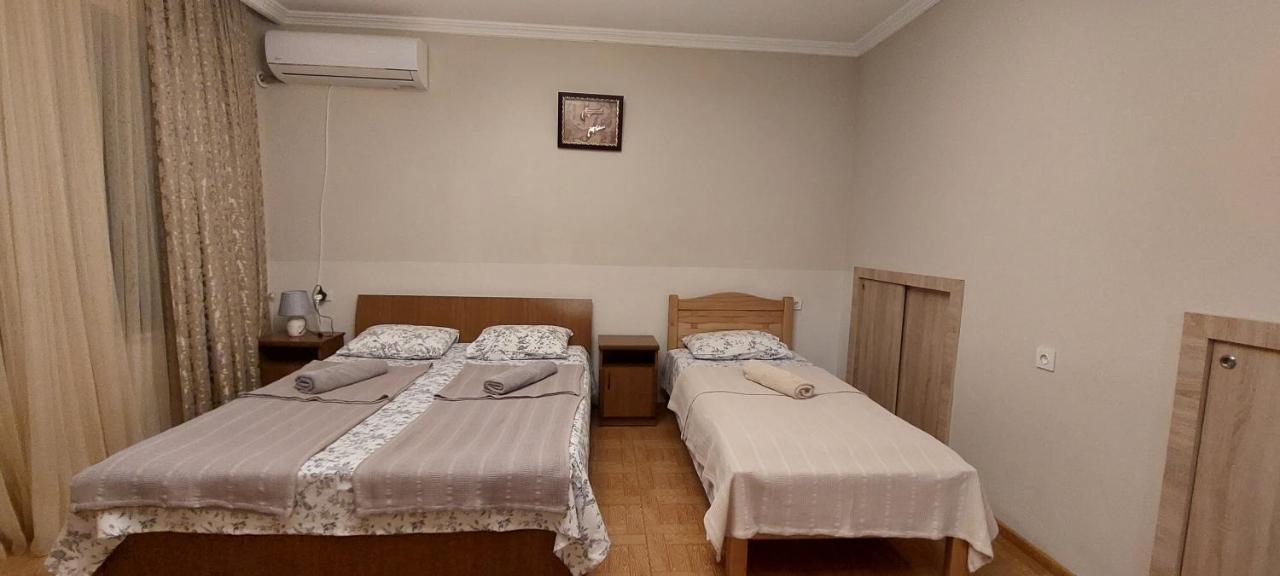 Geo Kutaisi Apartment Exterior photo